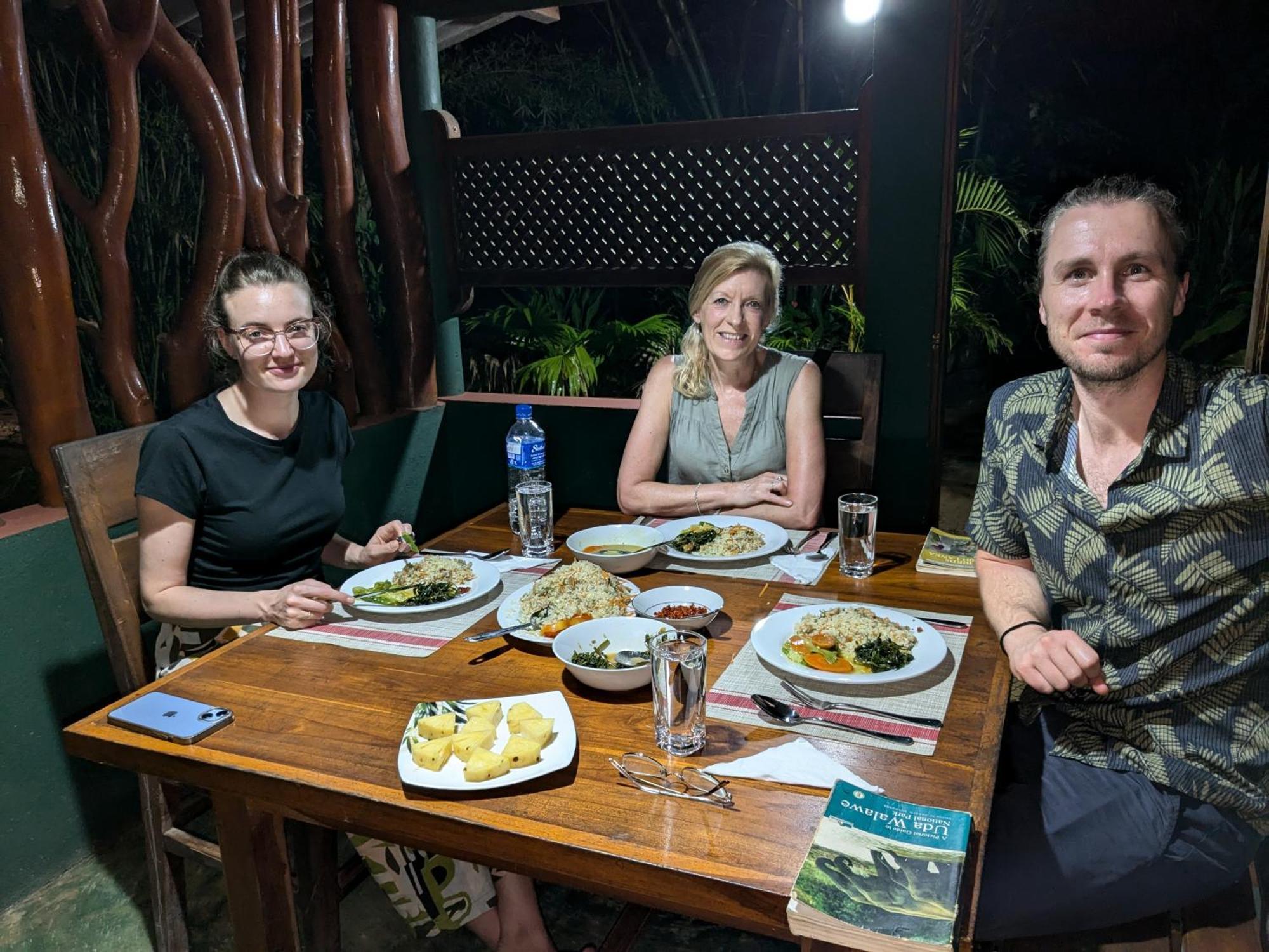 Walawa Blue Sapphire Hotell Udawalawe Exteriör bild